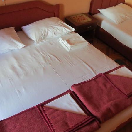 Oaza Hotel Petrovac Ngoại thất bức ảnh