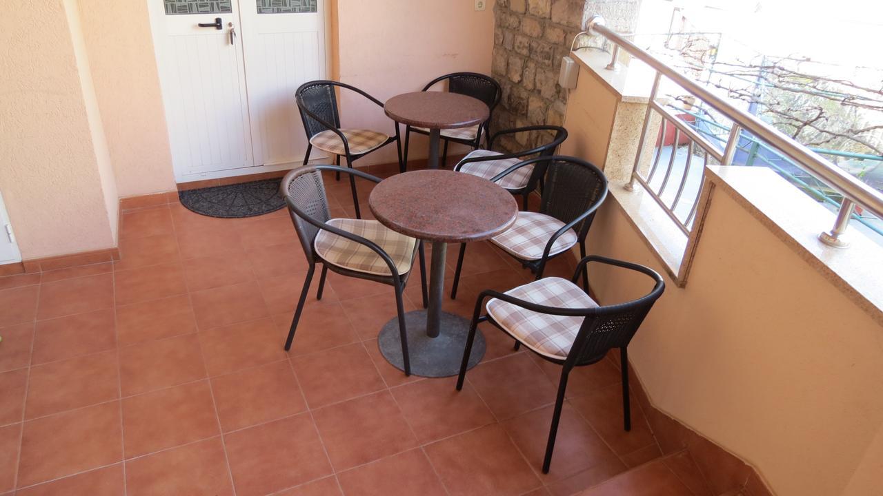 Oaza Hotel Petrovac Ngoại thất bức ảnh
