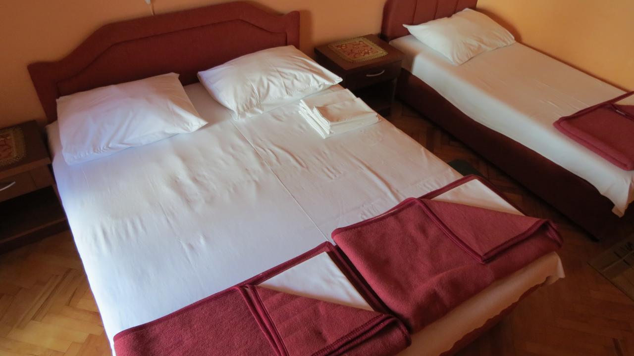 Oaza Hotel Petrovac Ngoại thất bức ảnh